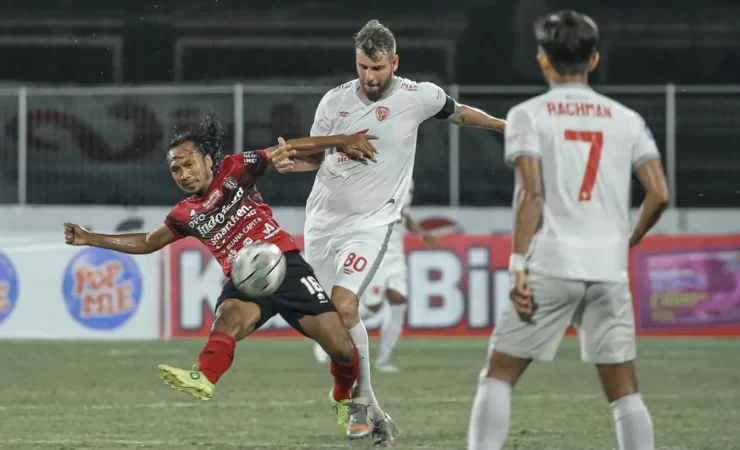 PSM Makassar vs Bali United di Liga 1 2022-2023.