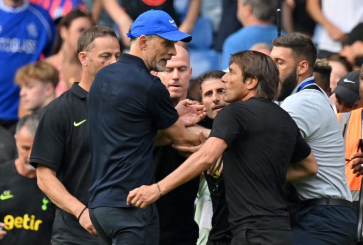 Thomas Tuchel bersitegang dengan Antonio Conte.