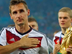 Miroslav Klose dengan gol-gol sederhana di Piala Dunia. (Reuters)
