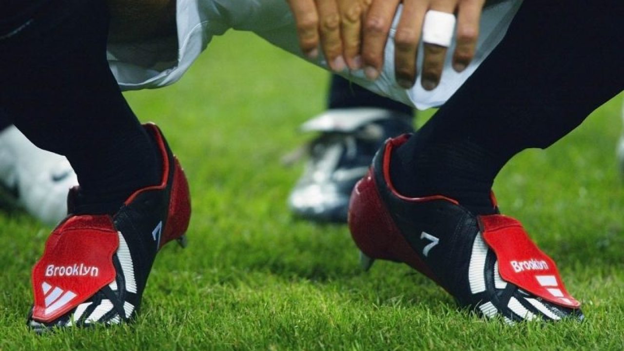 sepatu adidas predator mania